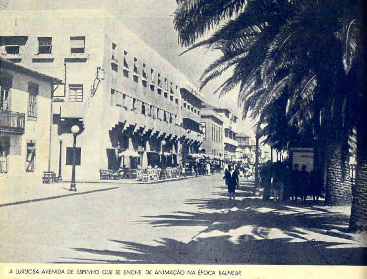 A luxuosa avenida de Espinho que se enche de animao na poca balnear