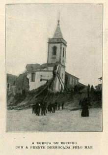 A igreja de Espinho com a frente. Clicar para ampliar.