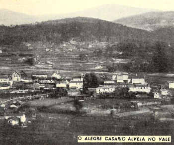 O alegre casario alveja em Vale de Cambra