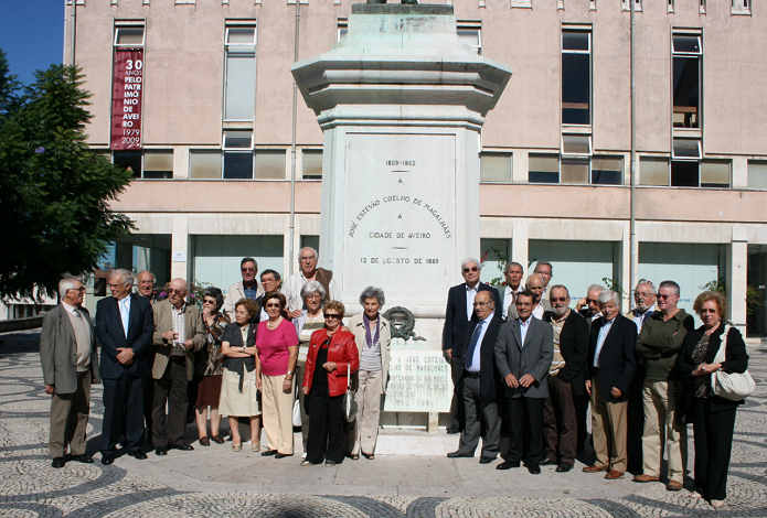 Clicar para ampliar.