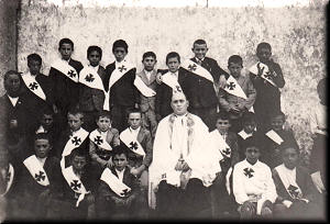 Padre Henrique e Cruzada Eucarstica em 1938. Clicar para ampliar.