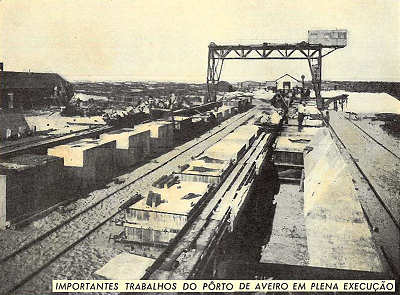 Importantes trabalhos do porto de Aveiro em plena execuo.