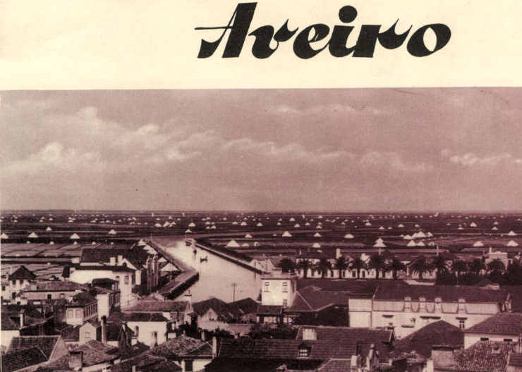 Aspecto de Aveiro nos comeos de 1940, vendo-se as salinas ento existentes.