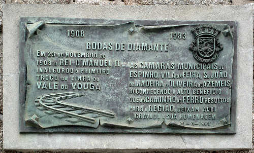 Placa evocativa da inaugurao do Vouguinha (23/11/1983) - Clicar para ampliar.