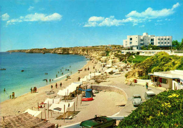 N. 755/141 - ALGARVE Armao de Pra Vista parcial da praia - Edio Portugal Turstico - S/D - Dimenses: 14,5x10,2 cm. - Col. HJCO (Circulado em 1972)