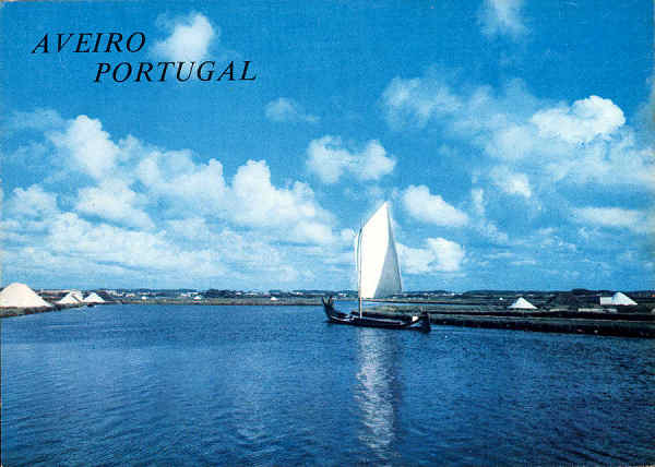 N. 326 - RIA DE AVEIRO (Beira Litoral) Barco moliceiro - Coleccin PERLA - S/D - Dimenses: 14,7x10,5 cm. - Col. nio Semedo.
