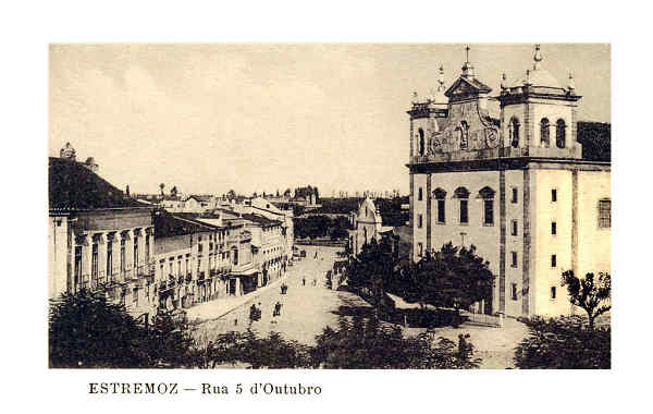SN - ESTREMOZ. Rua 5 de Outubro - Edio Alberto Malva, Rua da Madalena 23, Lisboa (cerca de 1920) - Dim. 14,1x9 cm - Col. A. Monge da Silva.