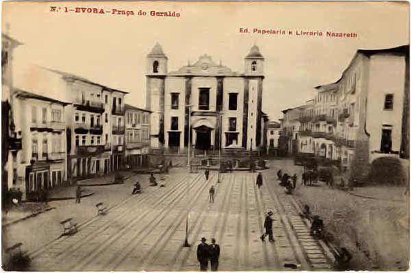 N 1 - EVORA-Praa do Geraldo - Ed. Papelaria e Livraria Nazareth - SD - Fototipia Barreira & Costa-Porto - Dim. 9,3x14 cm - Col. Jaime da Silva (Circulado em 1923).