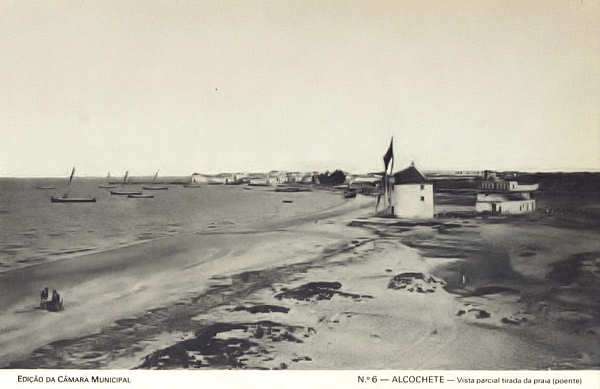 N 6 - ALCOCHETE. Vista parcial tirada de poente - Edio da Cmara Municipal de Alcochete (1993) - Dim. 14x9,1 cm - Col. Amlcar Monge da Silva