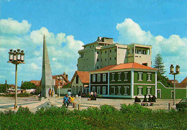 N. 1615 - AVEIRO-Portugal Zona da Barra e Hotel da Barra - Ed. Perla - Dim.14,8x10,5 cm - Col. Mrio Silva.