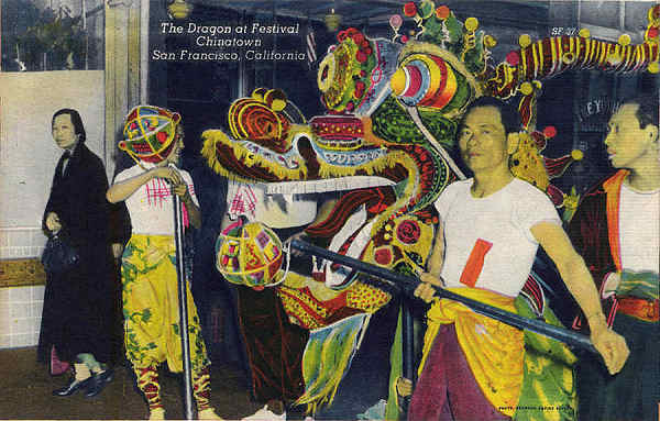 SF37 - San Francisco - The Dragon at Festival Chinatown - E - Edio annima Foto de Redwood Empire Assm - Dim. 13,7x8,8 cm - Col. Amlcar Monge da Silva (1940)