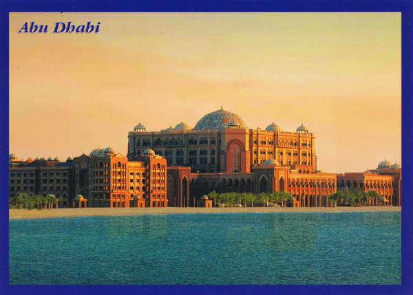 N 44 - United Arab Emirates  Emirates Palace Abu Dhabi's  Most Enchanting Landmark - Ed. Awni - Hadarah - P. O. Box 7822, DUBAI. Tel. (050) 6253986 - SD Dim. 16,8x12 cm - Col. Ftima M. Bia (2012).