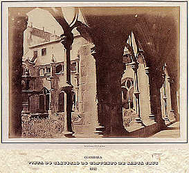 Coimbra. Vista do claustro de Santa Cruz - 1862. Clicar para ampliar.
