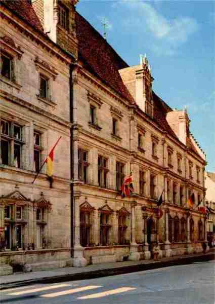 E.25.056.25.2.0730 - Besanon (Doubs) Le palais Granville - Edio Diffusion Liard, Besanon - Dimenses: 10,5x14,8 cm. - Col. HJCO (1979).