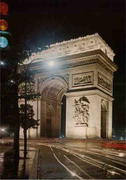 N. 1159 - Paris, la nuit - L'Arc de Triomphe - Lyna Paris, 8 rue du Caire - 75002 Paris - Dimenses: 10,3x14,6 cm. - Col. HJCO (1981).