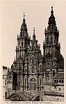 11.Santiago - Catedral: Fachada del Obradoiro - Dimenses: 9x14,2 cm - Col. Henrique de Oliveira. 