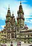N. 2026 - Catedral. Fachada del Obradoiro (siglo XVIII) - Edio Arribas, S. Guallar, 4 tel. 276584, Zaragoza - S/D - Dimenses: 10,3x14,8 cm. - Coleco HJCO (1995).