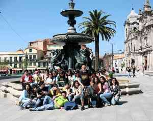 Foto do Grupo no Porto - Praa dos Lees.