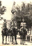 Fotografias pertencentes ao ento capito lvaro Lopes Borges, do Q.P. do Reg. Cav. 5. Imagens cedidas por sua filha.